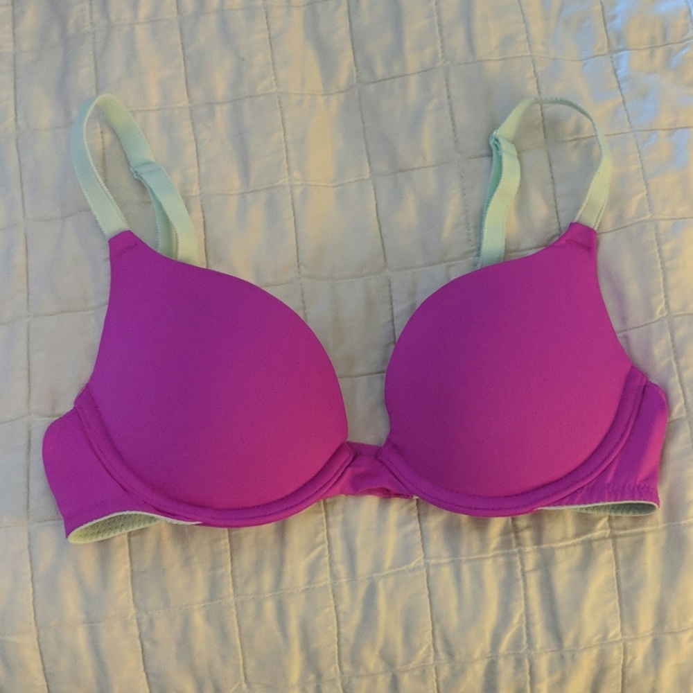 Pink by Victoria's Secret Push Up bra, sz 32B